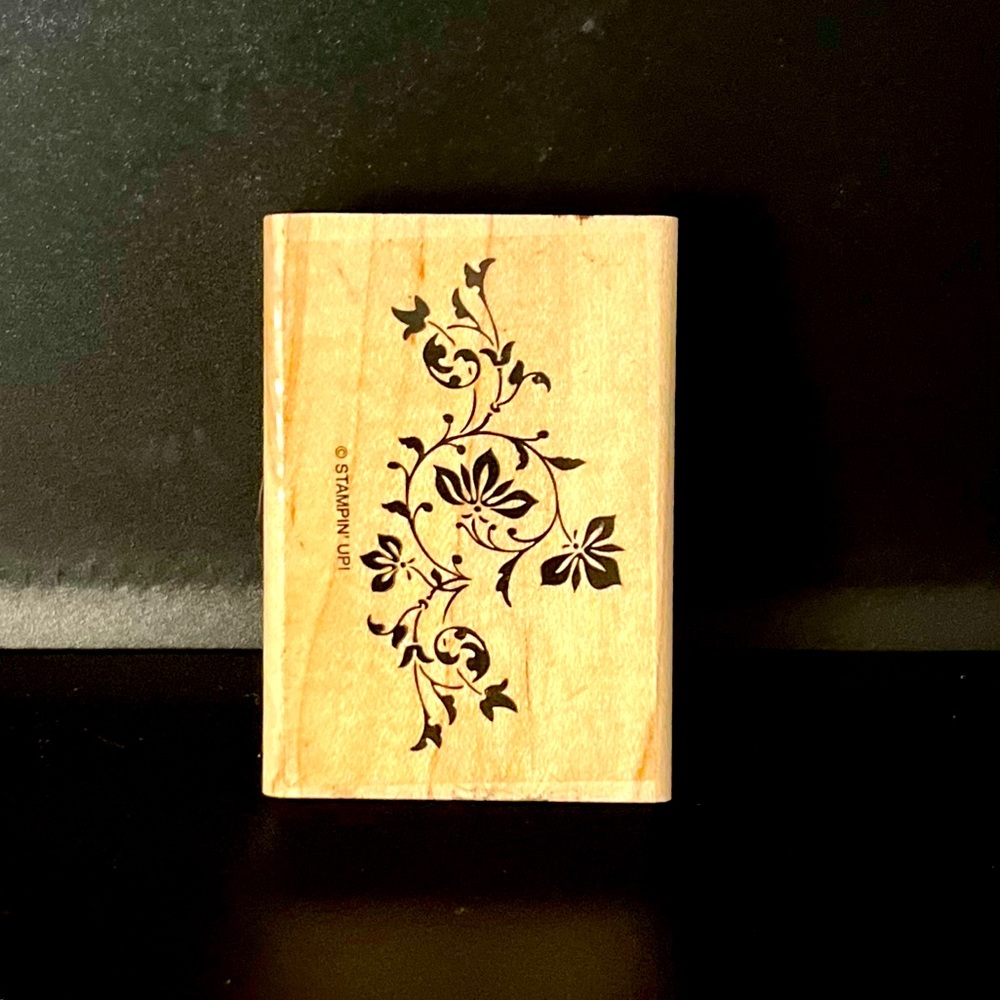 NEW FLOWER VINE STAMP               1 3/4” X 2 3/4”